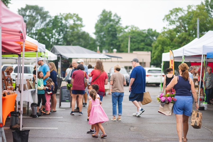Logan County Farmer's Market